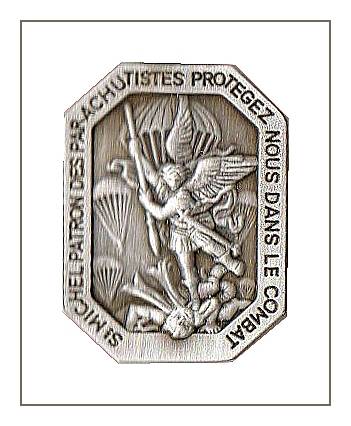 Médaille Saint Michel réalisée par le Père Casta 